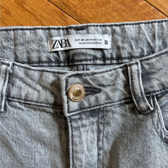 Zara Light Gray/Washed out Gray high rise jeans size 6 - Picture 3 of 4